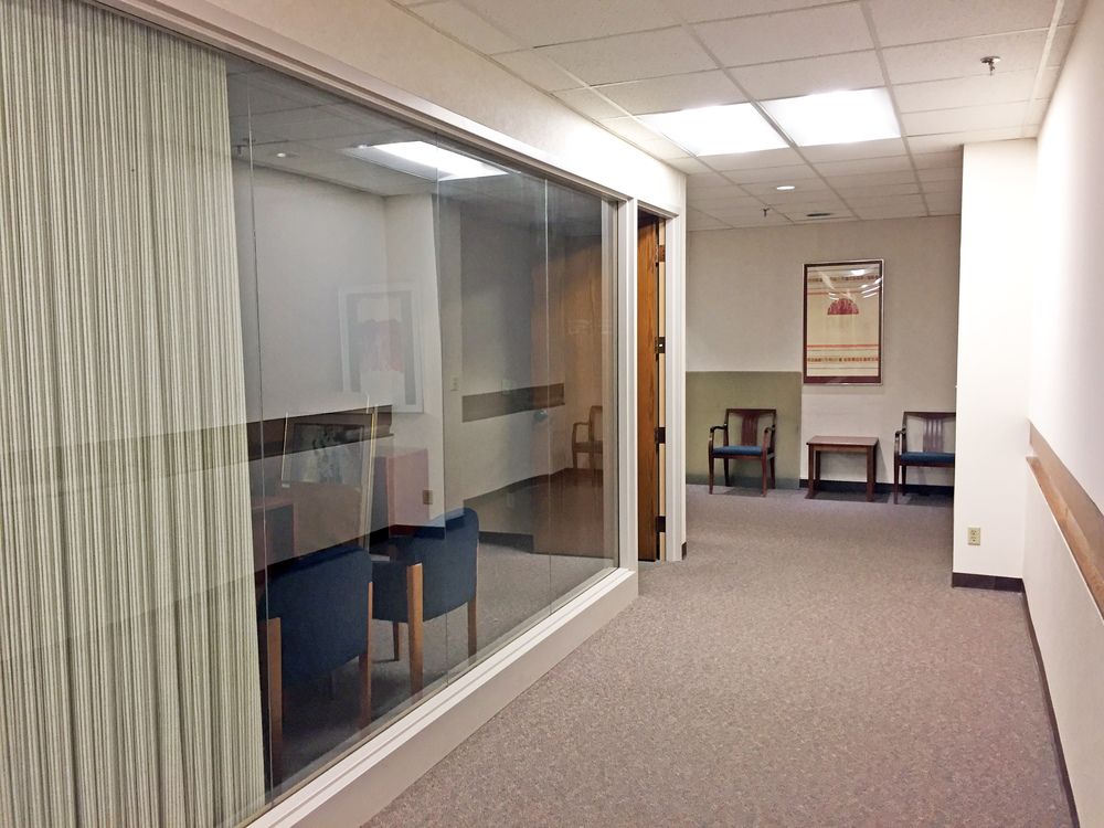 PNC BANK BUILDING: 1100 W Glen Ave, Peoria, IL 61614